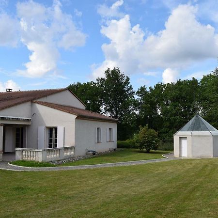 Le Cheminard Bed & Breakfast Feugarolles Dış mekan fotoğraf