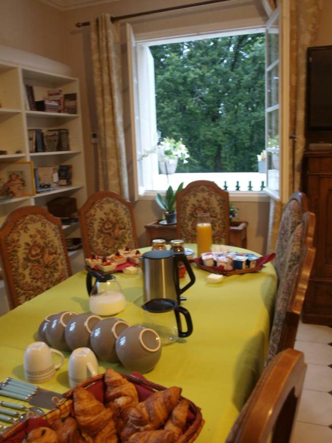 Le Cheminard Bed & Breakfast Feugarolles Dış mekan fotoğraf